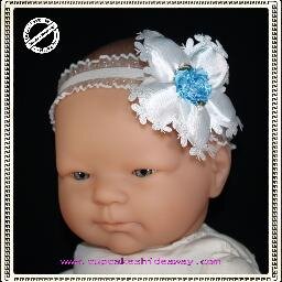 Cupcake’s Hideaway specializes in making some of the most unique original handcrafted items and we are a true boutique-style handcrafting company.