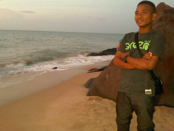 follow aku. mention, nanti ku follback :)