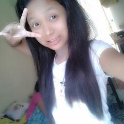 I love people who try to make me smile again when I'm sad.