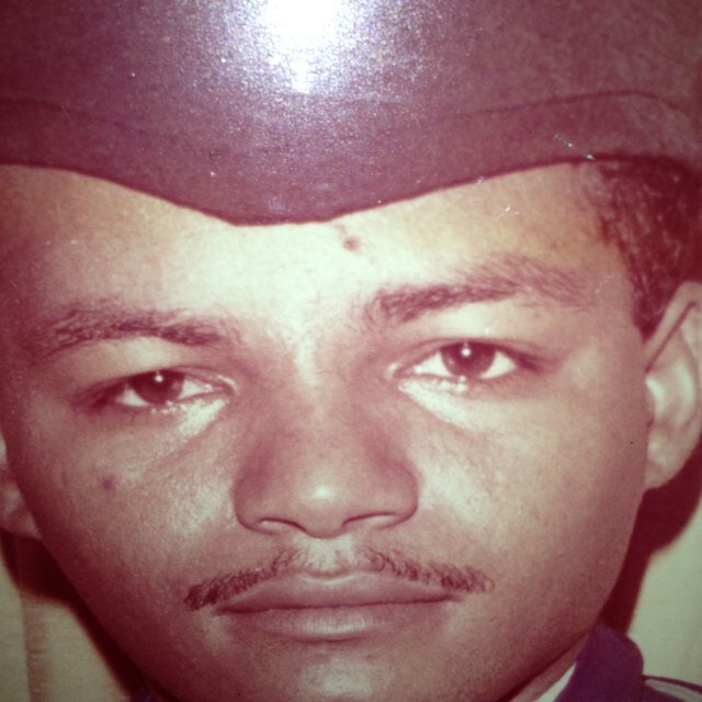 Dominicano, Ingeniero.