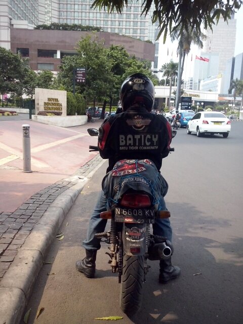 JohnBATICY_010's profile picture. Hanya manusia biasa yg ingin menjadi seorang manusia luar biasa.....

Official FB John Baticy Kosongsepuluh