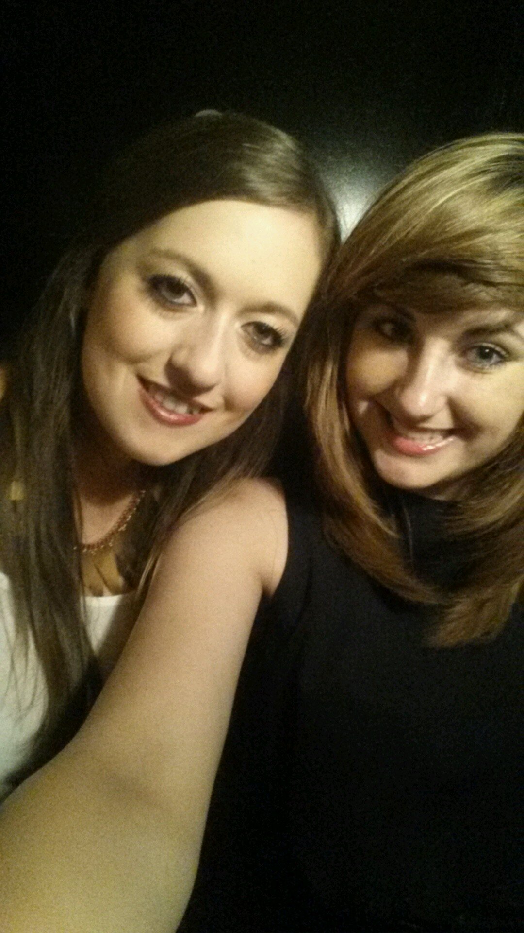 JasmineEllie1's profile picture. 'cause all you need is love.