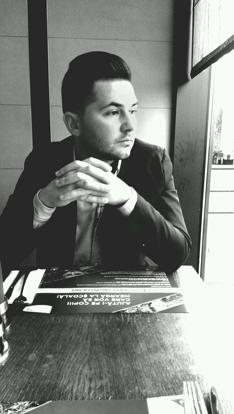 33.Alba Iulia.Ardeal.Transilvania. https://t.co/wj5aT5ISyJ.
     i
   am 
OTHER
#imhada
BoomBox Cocktail Bar ®