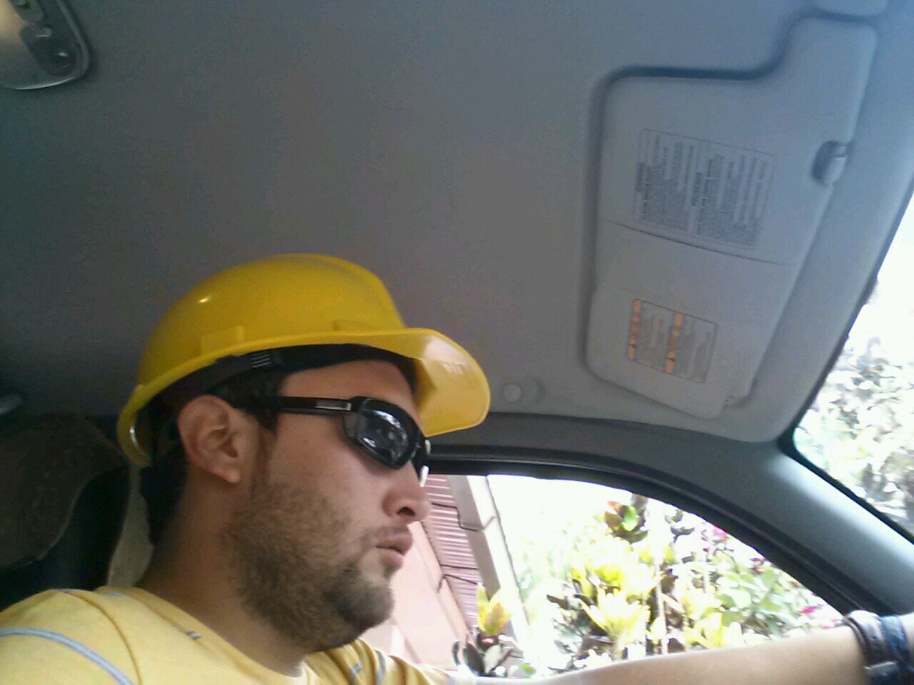 Ingeniero Industrial, especializado en gerencia territorial.