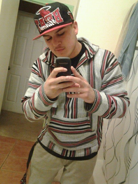 #21yearsyoung
#Single
#Employed
#LosAngelesCali3
Follow me on instagram @ayooslickk_