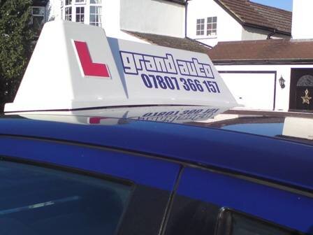 Qualified, professional male and female instructors, providing fun and friendly driving lessons across South-east London, Croydon and parts of Kent.