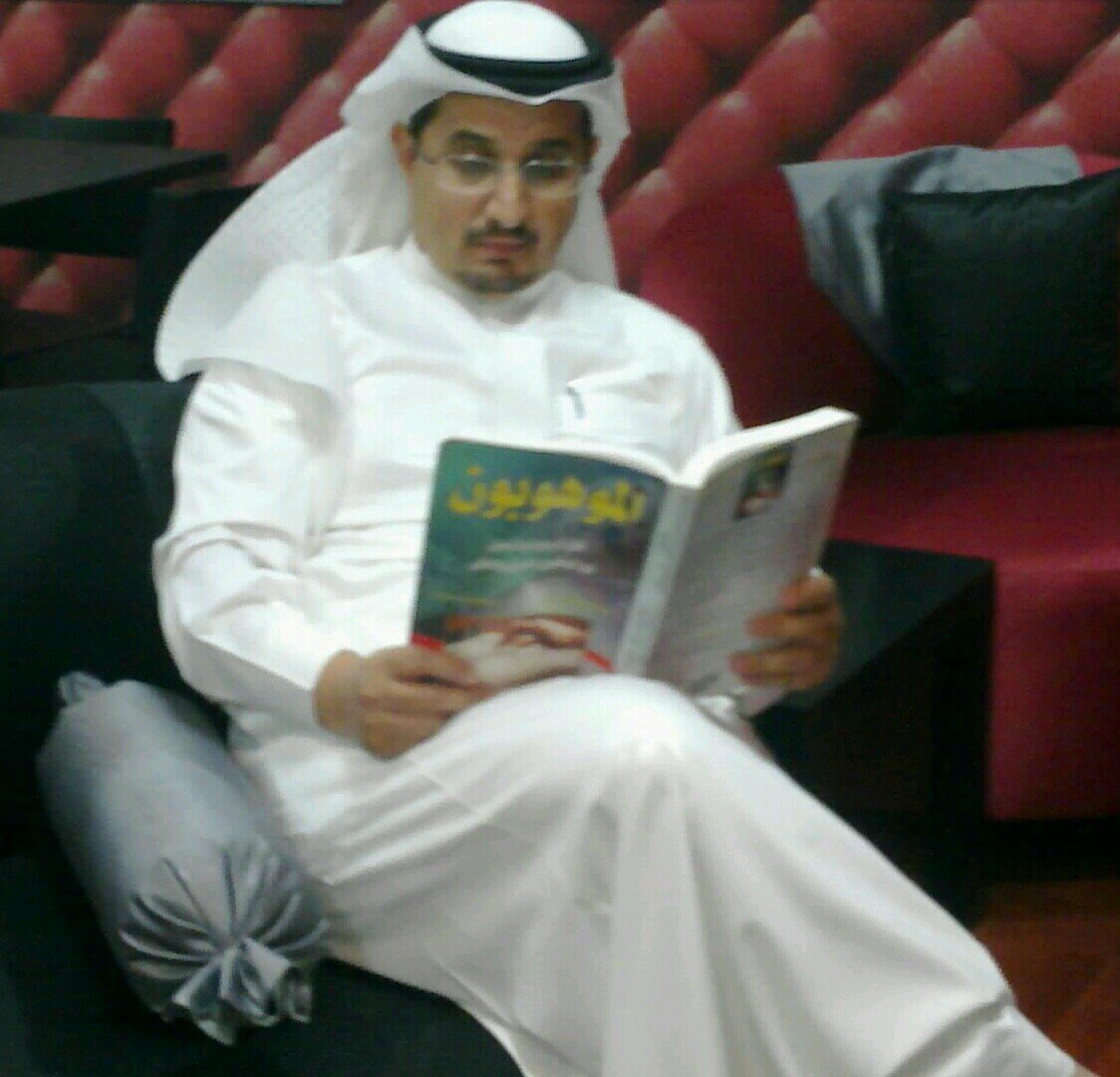 معلم موهوبين بالمدرسة الفيصلية للموهوبين ومن مؤسسيها مؤسس أول فصول للموهوبين بالمملكة أديب وشاعر
