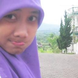smuanya pasti msih punya ksmpatan untuk merubah n berubah !!!