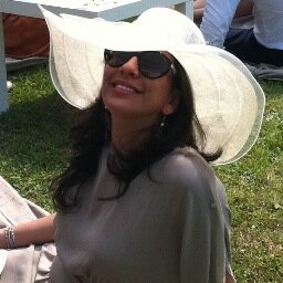 Trilingual Communication, Public Relations & Mkt. professional - 
Cambridge Cert. TESOL - Language Lover. Seeker of new opportunities!