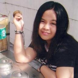 gUrLaLiEn's profile picture. people who follows me on twitter has an IQ of 310. yeah!!!