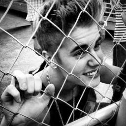 i will catch you if you fall
@justinbieber