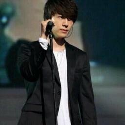 ask me :) http://t.co/qKroOgEX5N love supr junior and exo
