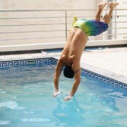 nestormomplet's profile picture. 