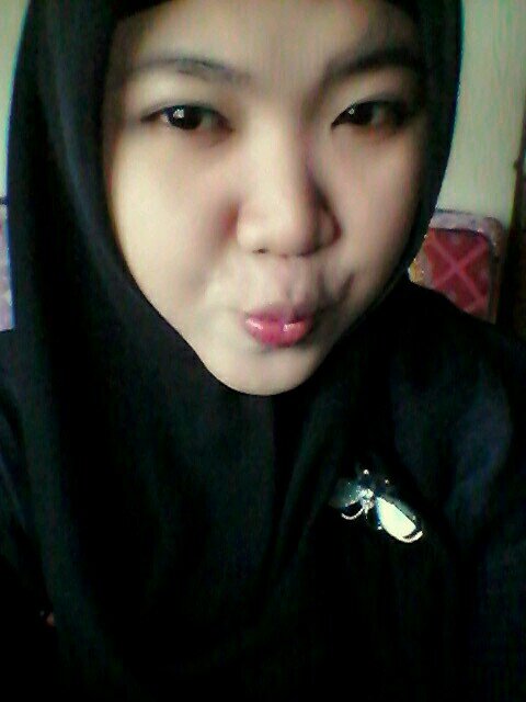 1. i love You allah SWT,
2. i love you My MoM & My ded
3. i love You Big My  Family
4. i love You My Lovley Qw

and ALL alwayes i love you so much :D