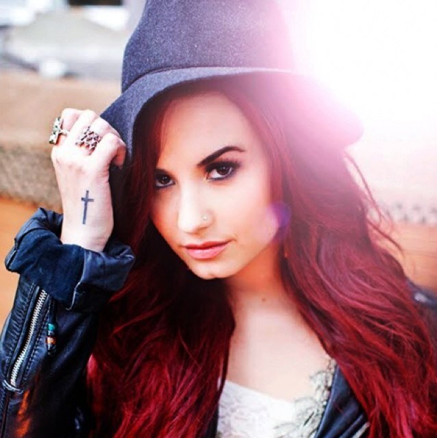 demetriainutil's profile picture. Demiiiii ama brigadeiro ❤️