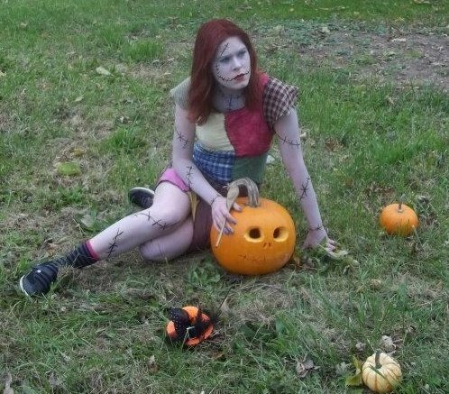 Hello I am Sally, nice to meet you! (I am a youtuber/cosplayer with a love of #HoN #OUAT and #nightmarebeforechristmas; with a dream of being an actress)