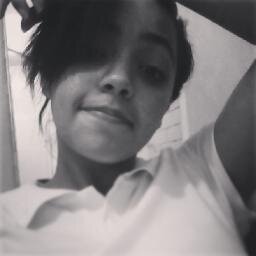 ooqle's profile picture. Pra que sofrer, se a vida é um role? ✌