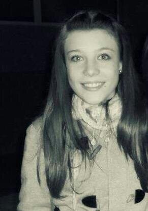 2000. |A veces, cuando menos te lo esperas, las cosas buenas suceden.| 
Instagram: @andrea_0025