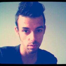 Un peut déjanté, un peut casse couille... c'est moi !
Ask: http://t.co/DWd69y90LV
Fb: Steven douillard.