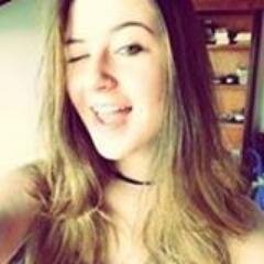 Skatista,estilo de música rock e pop,tenho 15 anos.,estudo na stance dual school,centro de http://t.co/DurxP8QBft é isso SEGUEM QUE SIGO DE VOLTA