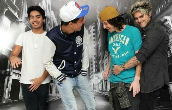 Por Restart eu mato e morro , e você ? mata e morre por Restart ? Se sim Follow - me.
Desde: 06/02/11