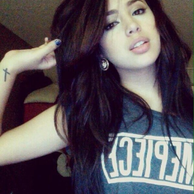I just wanna be that girl that makes your bad days better. ♥ ... JUDGEMENT FREE ZONE. Music is my inspiration :)