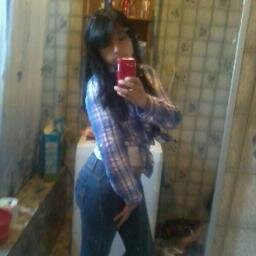 Hol@ .... Me Llamo Francisca .... Mi cantante Favorito es Matt Hunter Soy Muy Simpatica Me gusta estar con mis amigos & Jugar ala pelota:B  Sigeme & Te sigo..!