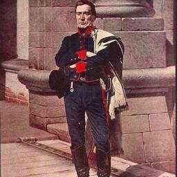 Esposo y padre,paracaidista,trabajando por una patria mejor. Diplomado en SEGURIDAD Y DEFENSA y A.I.D( CALEN)DOCTOR EN DERECHO Y CIENCIAS SOCIALES (UDELAR)