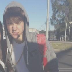 follow @kidsrauhls and ask for a follow back! :)