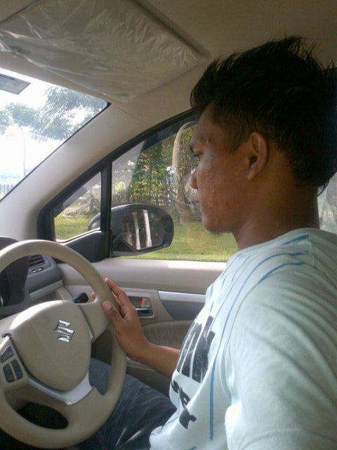 cassanova_98700's profile picture. Simpel saja orangnya,apa adanya,,,