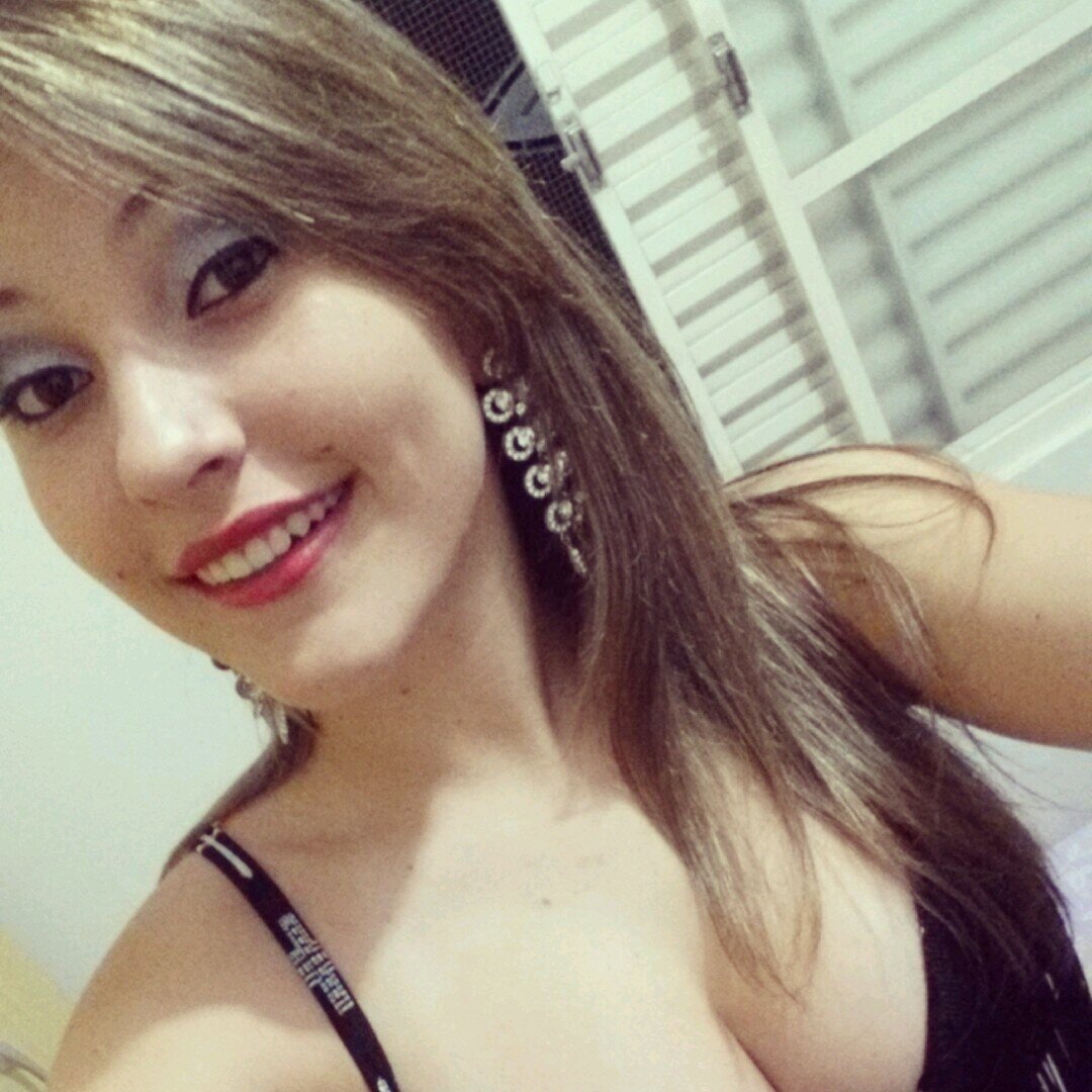 Corinthiana ! Meu Deus que me guia e ele é a melhor saída, porque a humildade é a essência da vida. Quer mais ? Follow-me !