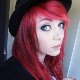 I'm a Youtube artist baby! ^.~ see that button? Yeah, make It blue! xx.