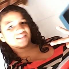 Souu uma menina muito educada venha mim seguir que eu sigo de volta
twitter oficial
facebook :mariana costa 
Gosto muito de ler e escrever