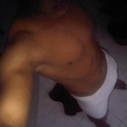 feliz  de mi vida  los que me quieran conoser agregemen al facebook alejobueno20@hotmail.com