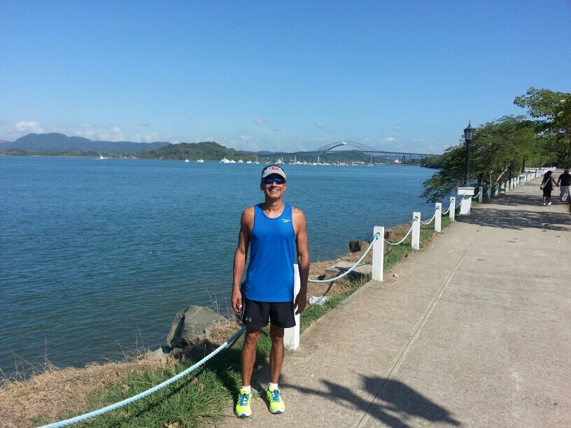 Hijo, Padre, Hermano, Profesional y Buen amigo. Aseso de Bienes Raíces. Ing Industrial y MBA.   Adoro correr al aire libre, hacer pesas, spinning y los deportes