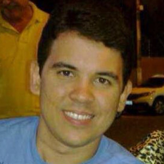 Enfermeiro, professor e servo do senhor Jesus! Sempre em frente, pés no chão, com sobriedade e com a felicidade de quem sabe o que quer...