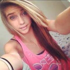 Val here! 16yearold! Love Giraffes,Pandas,Pink&Friends! Little sister of Brandon.