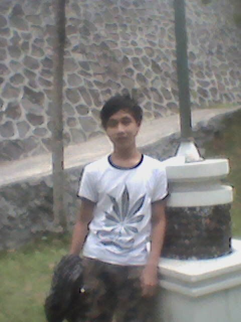 Rashazie's profile picture. 