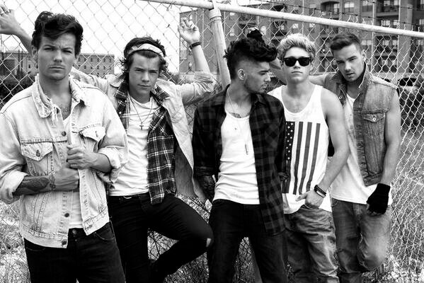 we're always support @onedirection no matter what happen. Update to news,pict,fact,quiz and many more. {Cp: 081295942279 / 08561122898