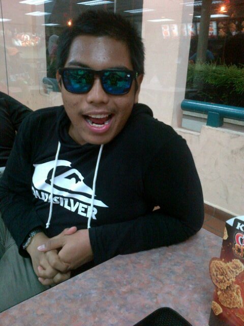 AqemZippy's profile picture. Assalammualaikum .. :) Name-Mustaqem call me aqem :) Form-4 Stay-Taman Cahaya Masai .. #SMILE :)