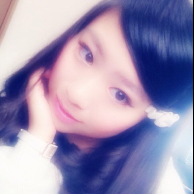 なっちゃん 名前 神園ゆうか 性別 女の子 呼び方 ゆうか先輩 呼ばれ方 なっちゃん 仲良くなったきっかけ 部活で仲良くなりましたね どうゆう関係 先輩 この人の性格は 凄く優しいです 一言 早く食べに行きたいです