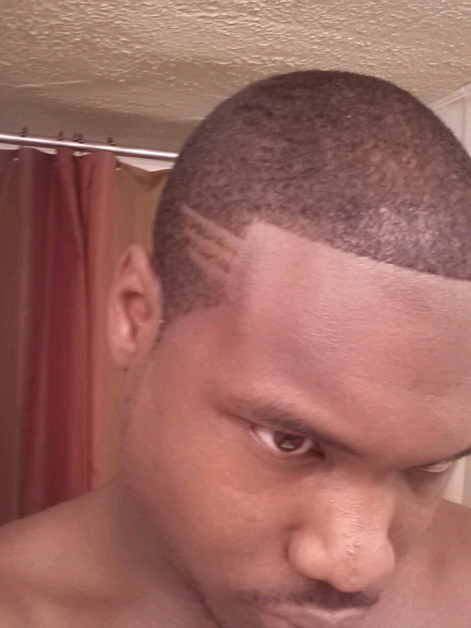 b-day 11/15

up an coming barber

artist

fighter