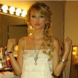 @HereForLouOnly followed you so follow back her in return! thank u!
