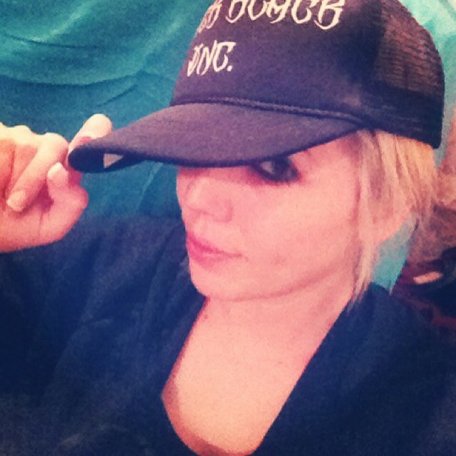 SceneWhoreKween's profile picture. My name is obvious,
I have beautiful little girl, Kennedy Rose. 
i found HAPPiNESS 
I fell in love with an amazing man 
&& I've never been happier. :]