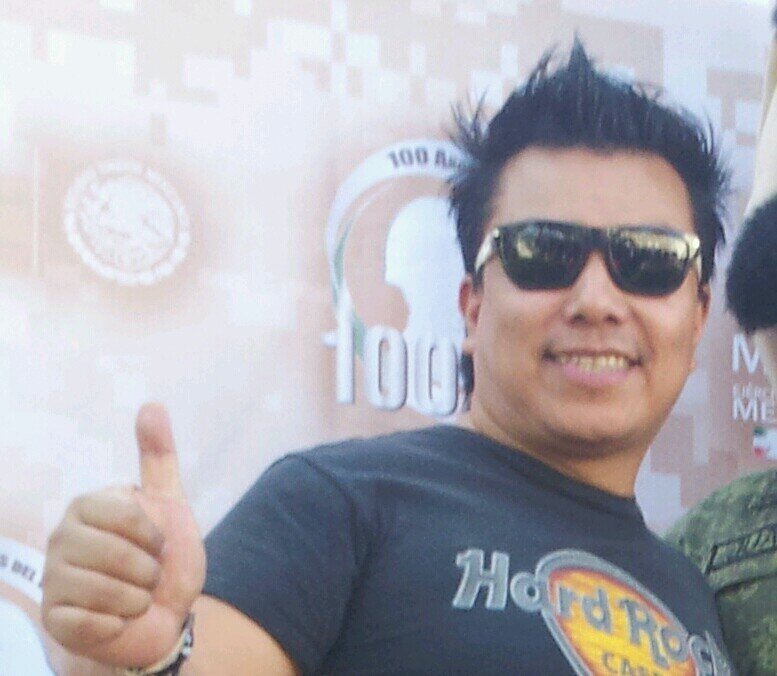 Alexantro's profile picture. Tengo un 🐱...Soy Convoyente @49ers 
#FTTB ⚪ Coffee lover