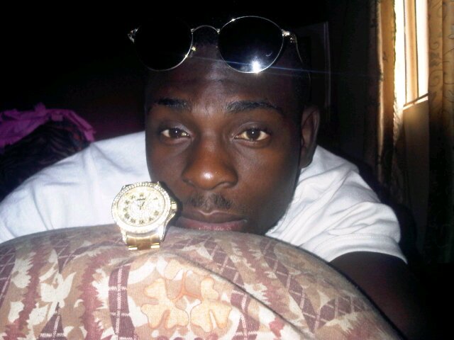 Music is facing me I face am bak, I found it so easy 2 voice out my feeling