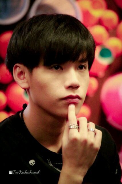 ผมคชา ไม่ใช่ตัวจริงนะครับเป็นแค่บอท                 Real : @Kacha_AF8 New single : #ให้ฉันทนเหงา ดีกว่าเขาไม่รักเธอ  #Cine'pop