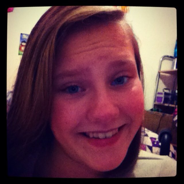 Heyy guys im sophie jamieson also known as pinkflake01 my sister also just made and account called @toughmonkey01 well follow me please much appreciated