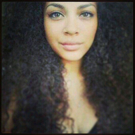 Hello ppl, na 3jaar weer twitter aangemaakt,   - IG; ouasimayasmin_