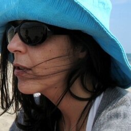 FatmaNakib's profile picture. accompagnement de projets artistiques et culturels pour l'espace publique